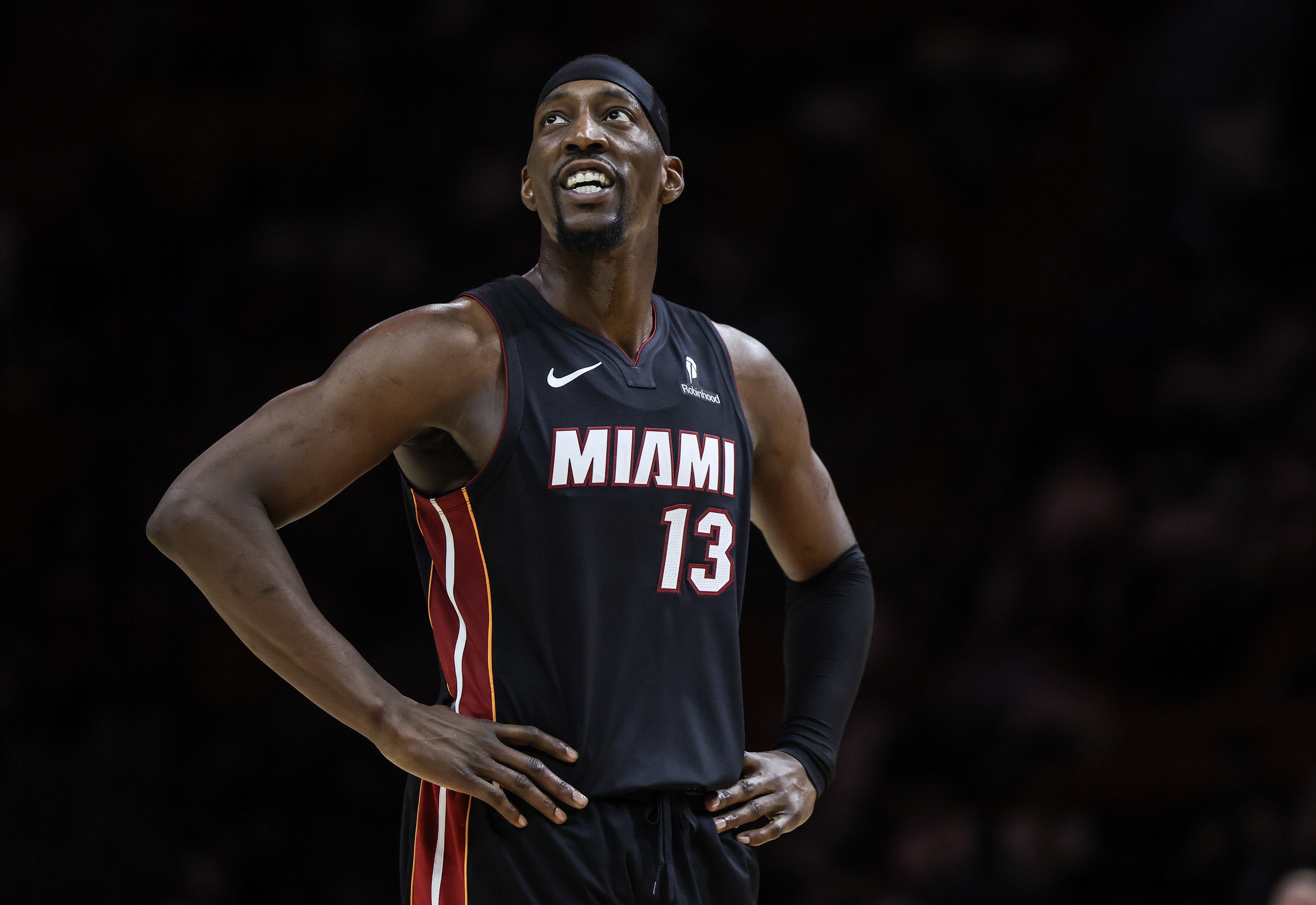 人们想让你道歉？阿德巴约：因为他们认为我不是得分手&amp;罚球太多